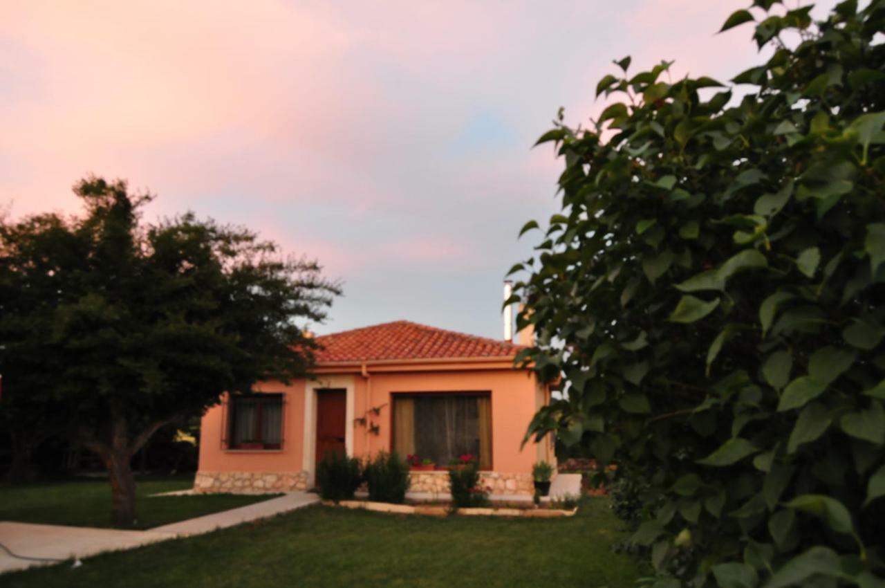 Villa El Jardin De Manuela Santibanez del Val Exterior foto